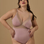 Body de microfibra con puntilla y colaless art 1468